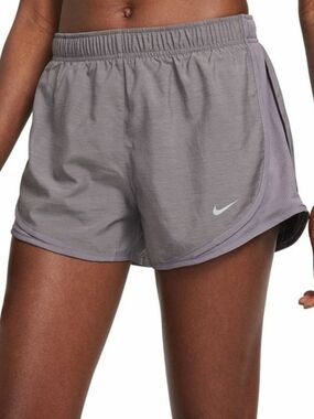 Nike Women's Light Gray Athletic Running Shorts